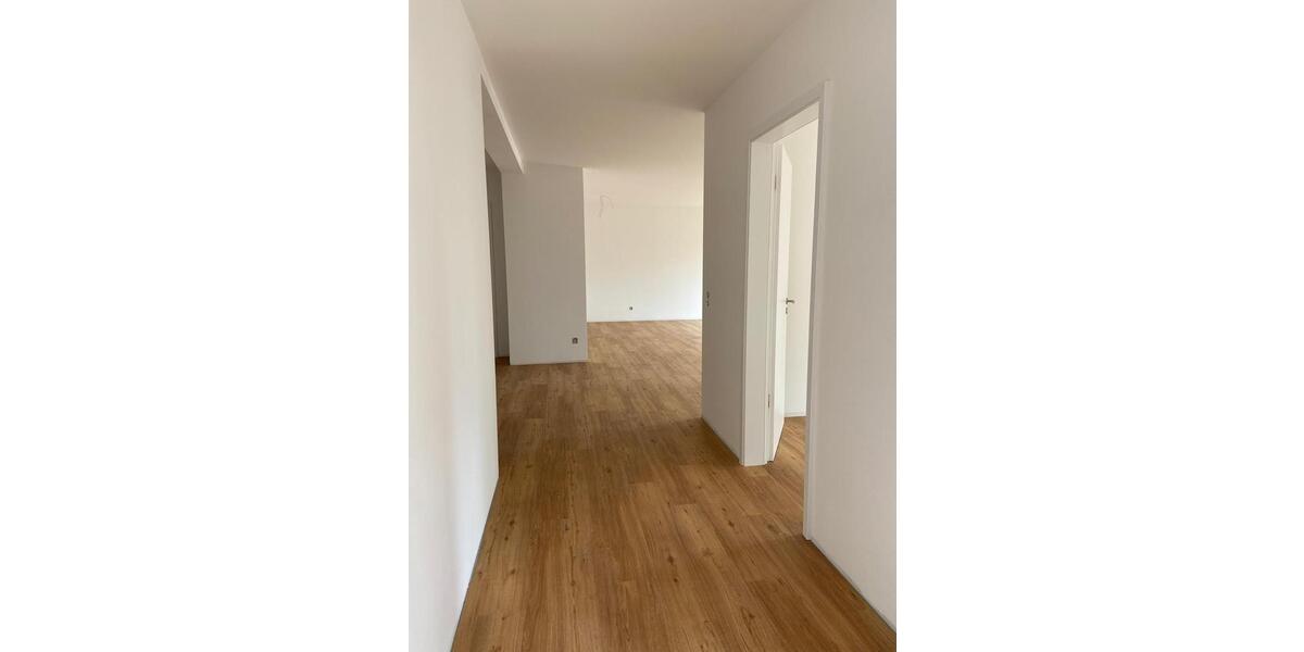 Erdgeschoßwohnung Bad Wildungen - 3 Zimmer, 105 m&sup2;, 1.260&euro; | Angebot:26495096