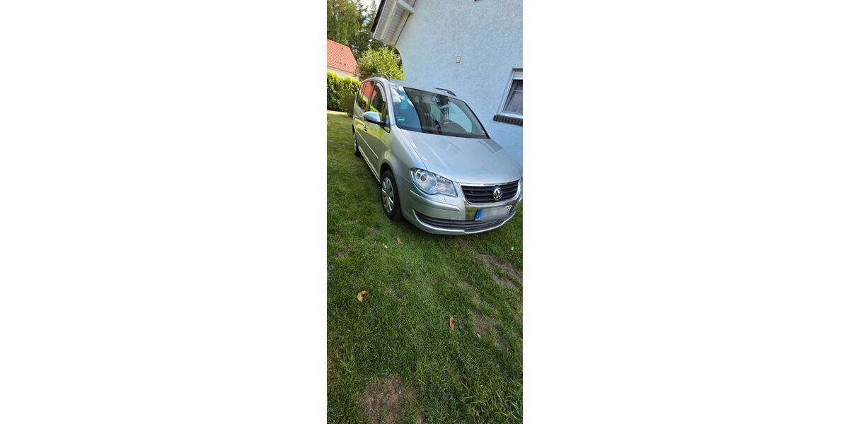 VW Touran 197.000 km 3.900 &euro; Hassendorf 27367