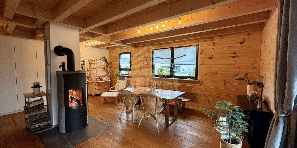 *VERKAUFT* Modernes Blockhaus-Idyllisch gelegene Doppelhaushälfte mit Büroräumen & Traumgarten 6 zimmer