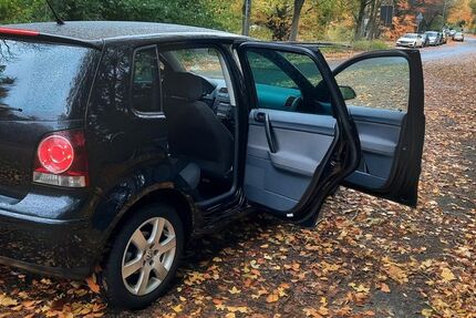 VW Polo 108.490 km 4.950 € Aachen 52074