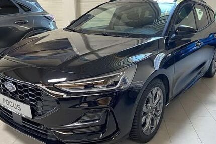 Ford Focus 21.000 km 24.989 &euro; Erding 85435