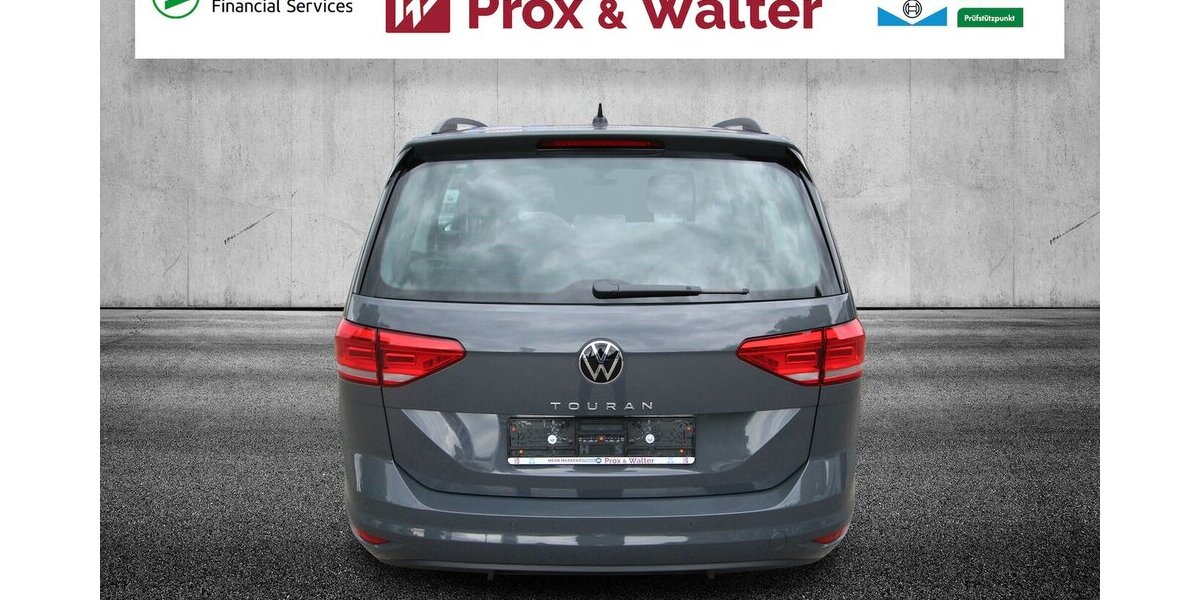 VW Touran TSI Comfortline 7-SITZ+NAVI+STANDHEIZUNG 16.192 km 30.700 &euro; Hagenow 19230