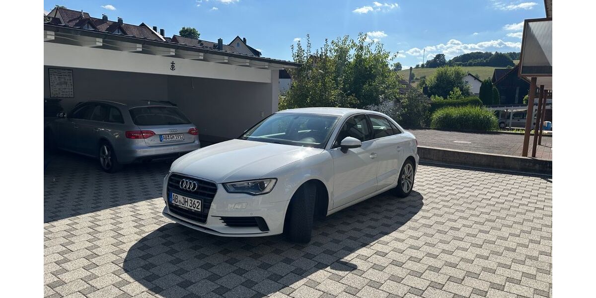 Audi A3 136.100 km 11.900 &euro; München 80686