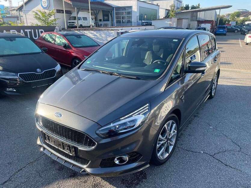 S-Max