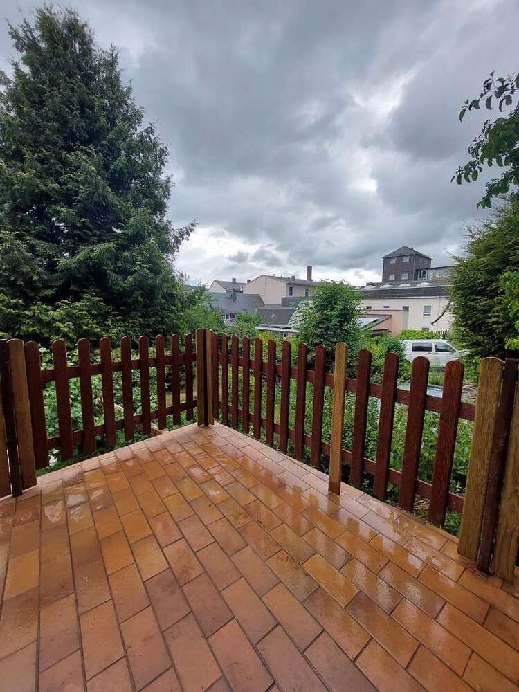 Haus zum Kaufen in Stollberg 120.000 € 155 m²