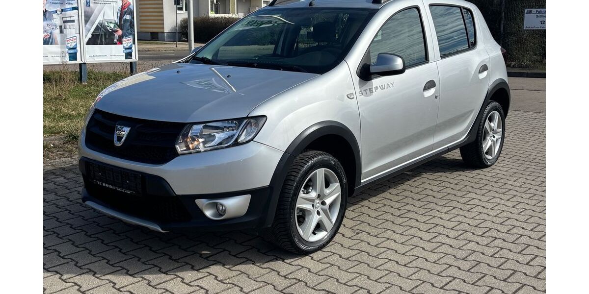 Dacia Sandero 130.000 km 4.850 &euro; Halle/Saale 06126