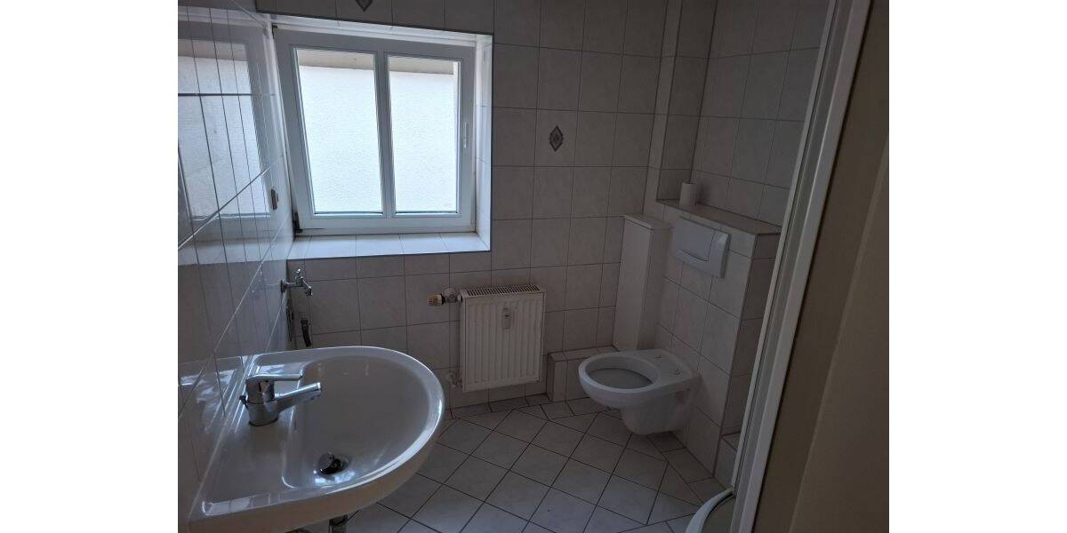 Etagenwohnung Aschersleben - 2 Zimmer, 37 m&sup2;, 210&euro; | Angebot:26257576