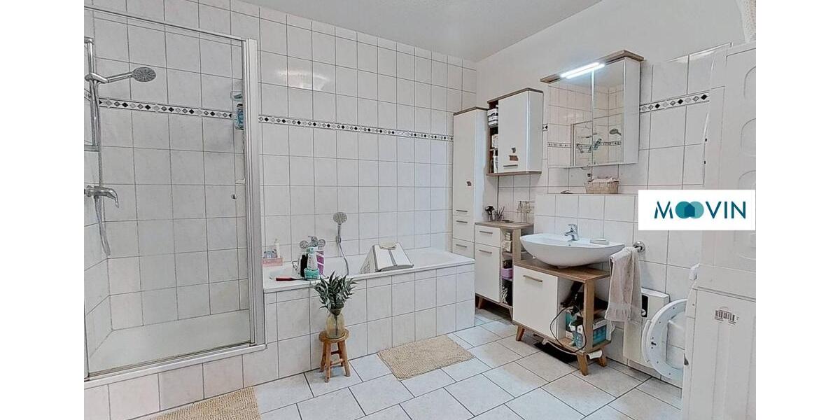 Schöne 4-Zimmer-Wohnung mit BALKON und großem Tageslichtbad in Opladen 4 zimmer