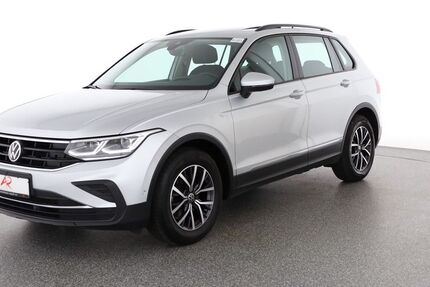 VW Tiguan 50.000 km 28.440 &euro; Berlin 12103