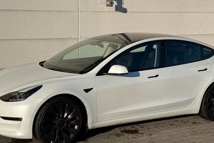 Tesla Model 3 43.000 km 33.900 &euro; Berlin 12351