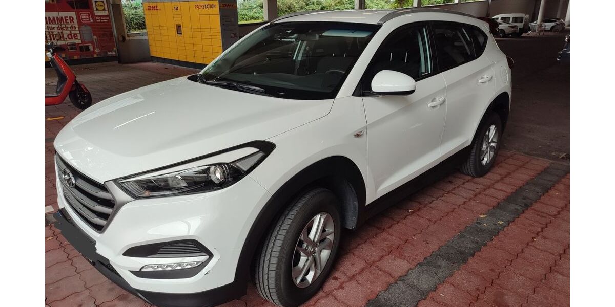 Hyundai TUCSON 35.000 km 16.800 &euro; Stuttgart 70191