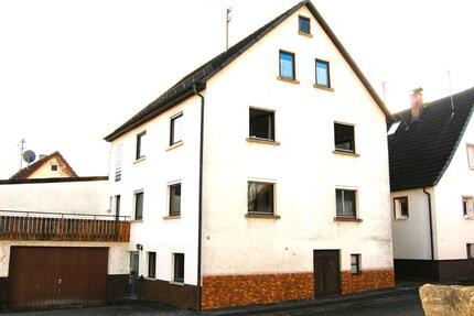 Charmantes Haus mit viel Potential + massiver Scheune in Rappach