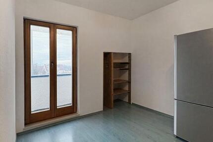 HELLE, GEPFLEGTE 3-ZIMMER-WOHNUNG MIT FRANZÖSISCHEM BALKON 3 zimmer