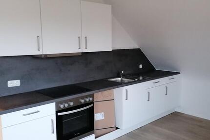 Luxusrenoviertes Penthouse - 4-Zi. inkl. neuer EBK– WG geeignet 4 zimmer