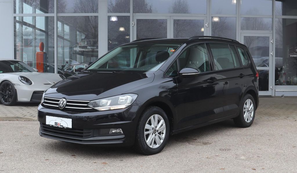 VW Touran 102.891 km 21.490 &euro; Pentling bei Regensburg 93080