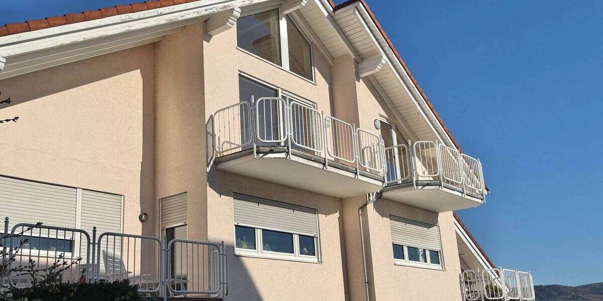 Etagenwohnung Gelnhausen - 3 Zimmer, 85 m&sup2;, 995&euro; | Angebot:26376003