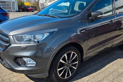 Ford Kuga 60.890 km 15.970 &euro; Lauchhammer 01979