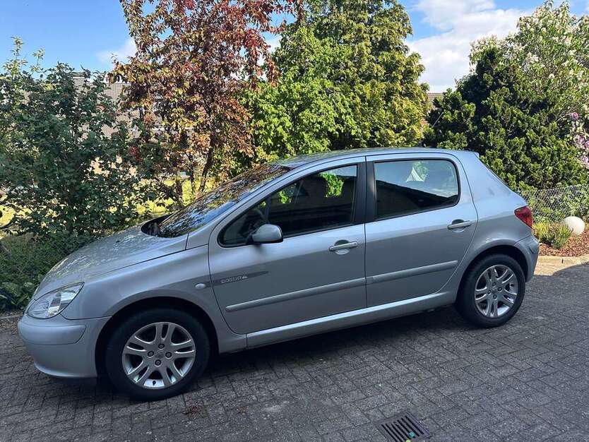 307