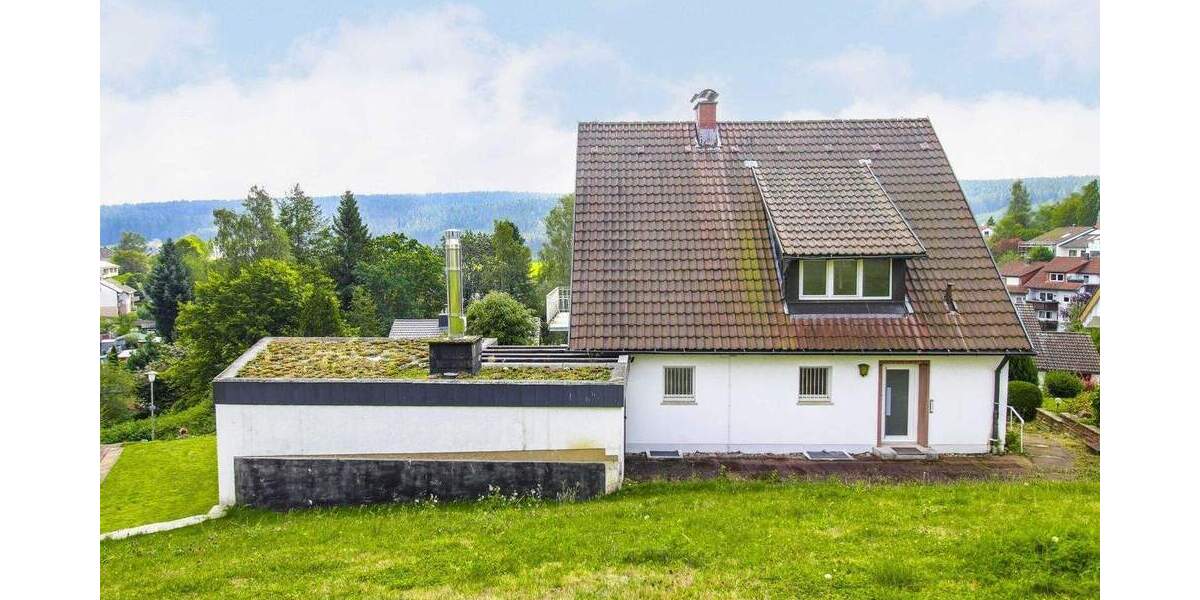 Sofort wohlfühlen: Lichtdurchflutetes 6-Zi.-Architektenhaus in idyllischer Lage in Sankt Georgen 6 zimmer