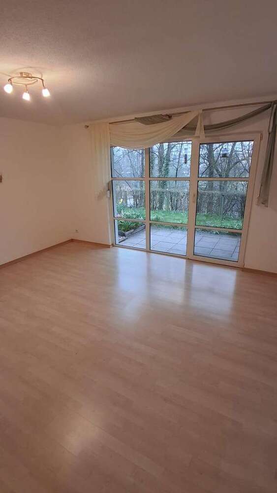 Wohnung zum Mieten in Zwickau 420 € 64.51 m²