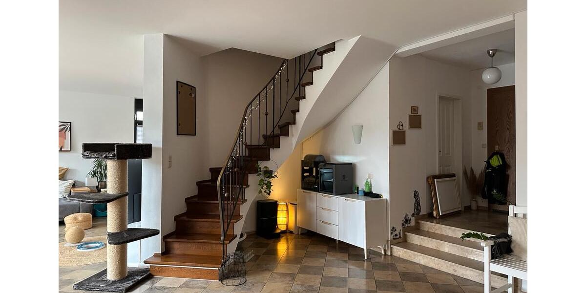 Etagenwohnung Münster Münster-Ost - 4 Zimmer, 169 m&sup2;, 1.450&euro; | Angebot:25894329