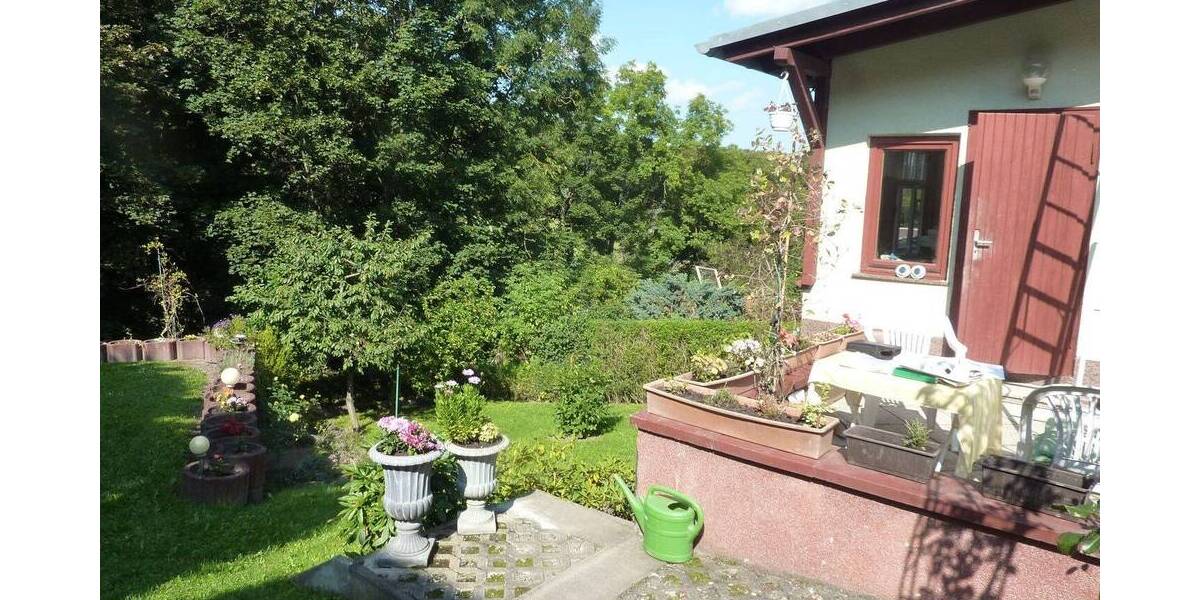 Mehrfamilienhaus, Wohnhaus Geratal - 8 Zimmer, 166 m&sup2;, 139.000&euro; | Angebot:25685476