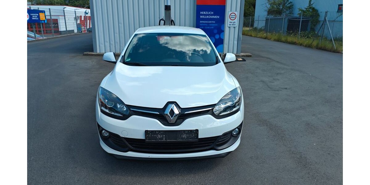 Renault Megane 146.000 km 5.999 &euro; Büdingen 63654