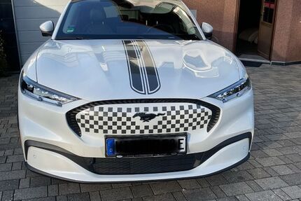 Ford Mustang Mach-E 28.700 km 29.500 &euro; Hessisch Lichtenau 37235