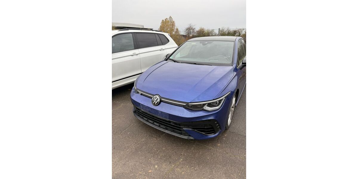 VW Golf 98.435 km 30.990 &euro; Braunschweig 38122