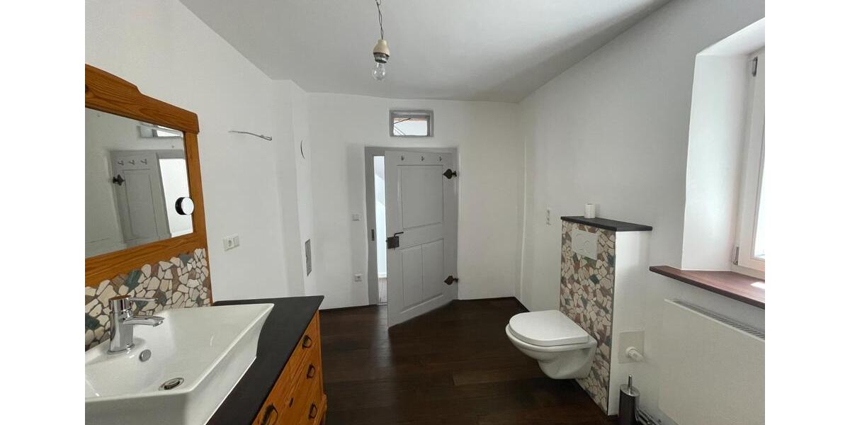 Einfamilienhaus Wallerstein - 4 Zimmer, 100 m&sup2;, 1.250&euro; | Angebot:25329413