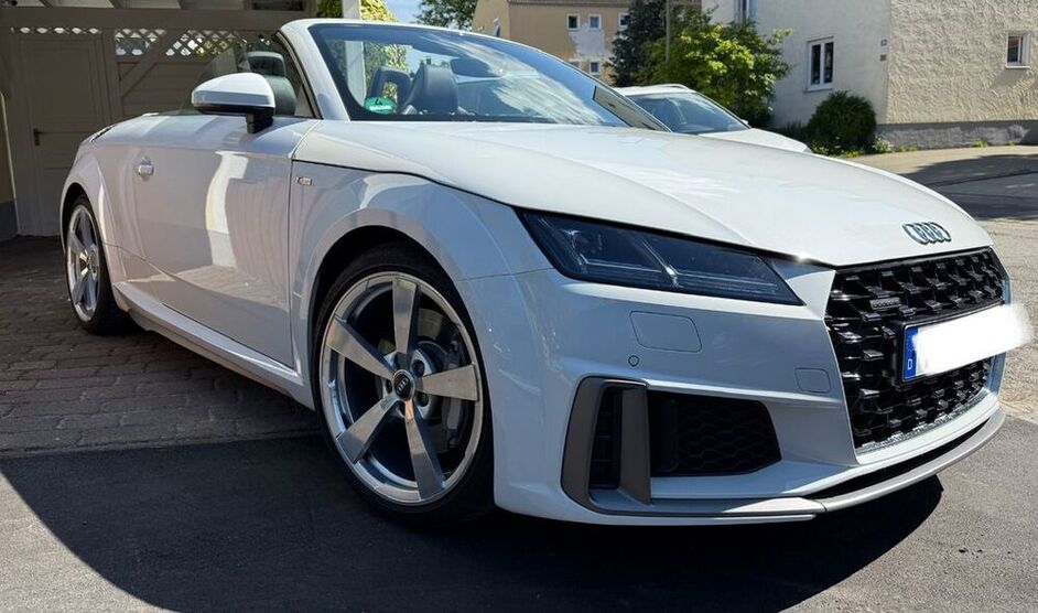 TT