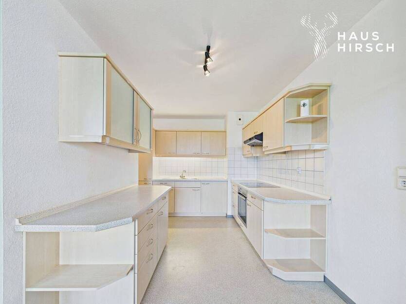 3,5-Zimmer-Wohnung in Sindelfingen - zentrale Lage, Balkon & Garagenstellplatz inklusive