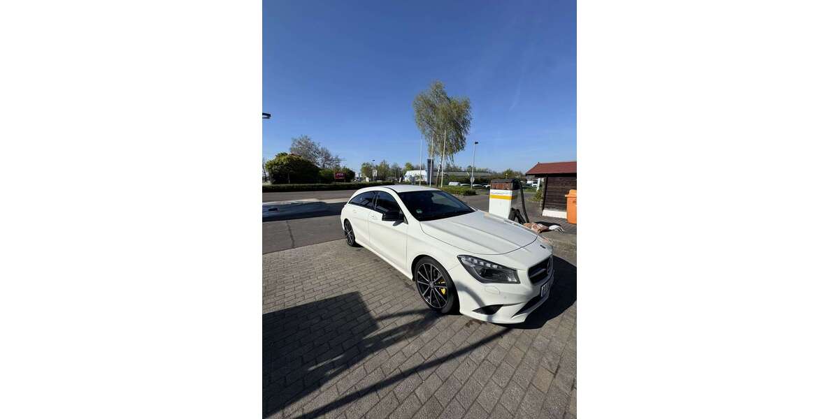Mercedes-Benz CLA 200 126.500 km 14.000 &euro; Treben 04617