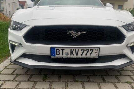 Ford Mustang 95.000 km 30.999 € Auerbach 91275