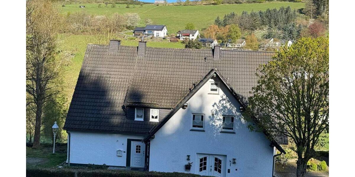 Mehrfamilienhaus, Wohnhaus Schmallenberg Harbecke - 9 Zimmer, 231 m&sup2;, 450.000&euro; | Angebot:26219084