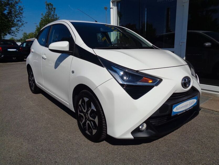 Aygo (X)
