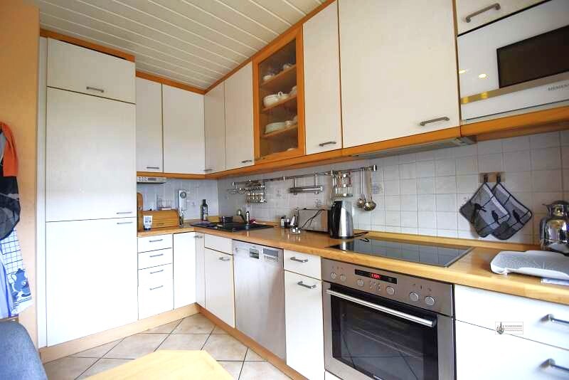 Solides Reihenmittelhaus Ideal für Familie mit 4 Personen auch für Home Office +EBK +Garage +Garten - Reihenhaus Bremen Neustadt | Angebot:26560638