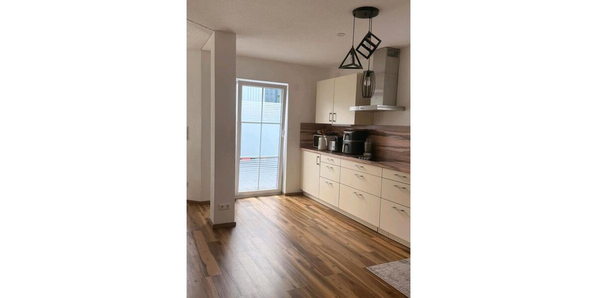 Reihenhaus Obertraubling - 7 Zimmer, 225 m&sup2;, 780.000&euro; | Angebot:27115188