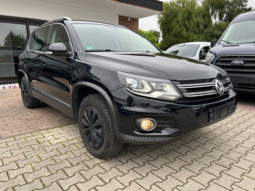 VW Tiguan 97.000 km 13.850 € Drage 21423