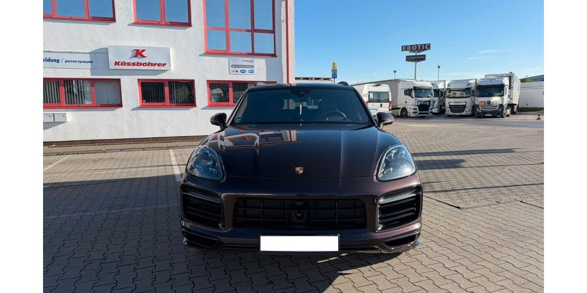 Porsche Cayenne 194.000 km 49.385 &euro; Karlsdorf 76689