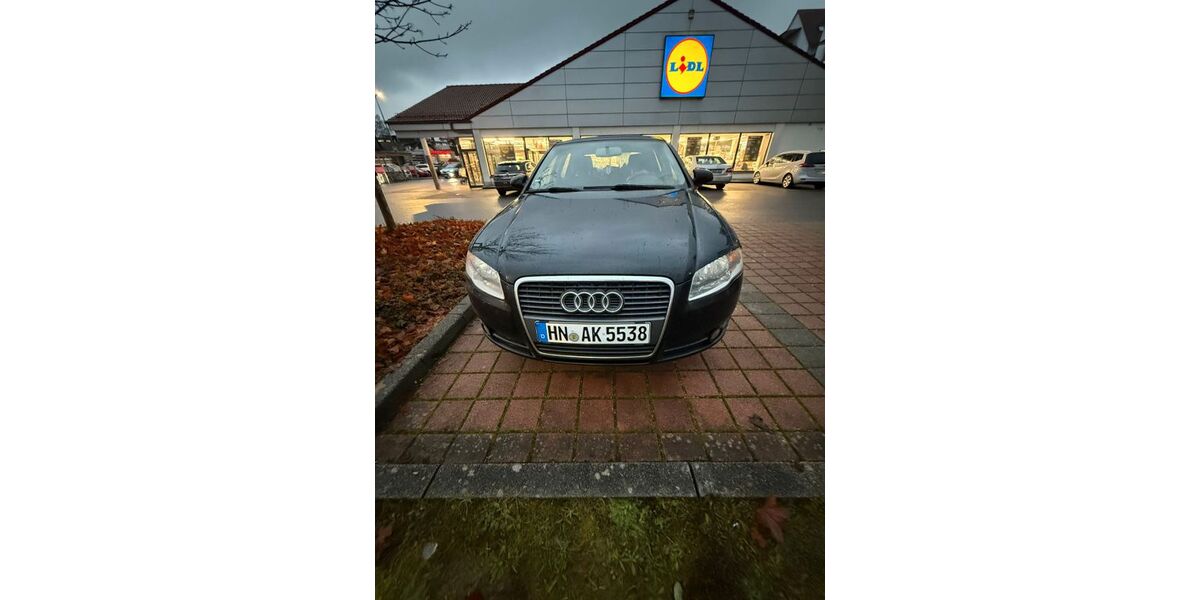 Audi A4 163.000 km 2.450 &euro; Stuttgart 70376