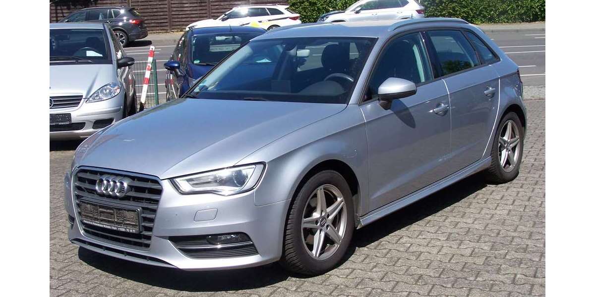 Audi A3 207.400 km 7.950 &euro; Mönchengladbach 41065
