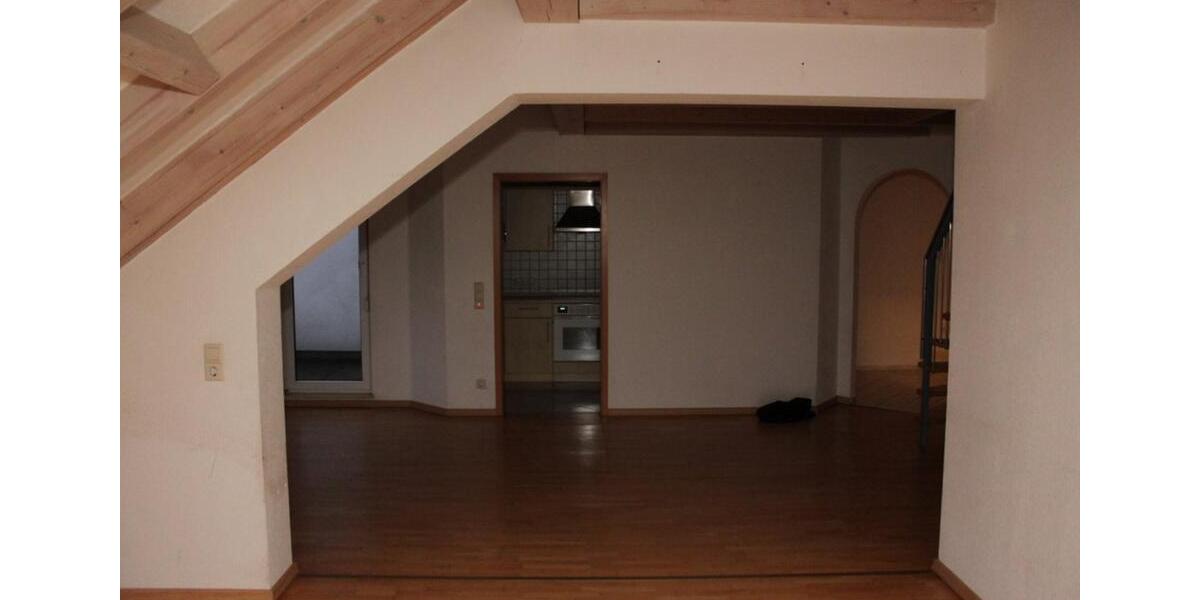 Dachgeschoßwohnung Aalen Attenhofen - 5 Zimmer, 119 m&sup2;, 1.270&euro; | Angebot:25923473