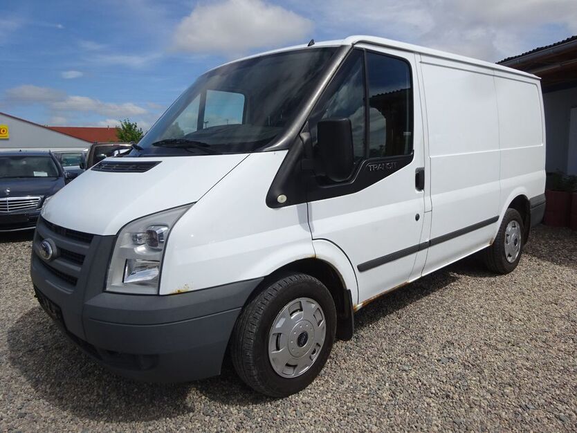 Ford Transit 209.684 km 2.300 € Dresden 01219