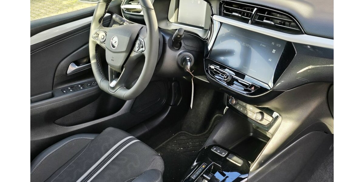 Opel Corsa GS Automatik|Winterpaket|ACC|Kamera 11.324 km 18.850 &euro; Wermelskirchen 42929