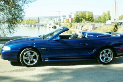 Ford Mustang 125.000 km 14.500 &euro; Wiesbaden 65201