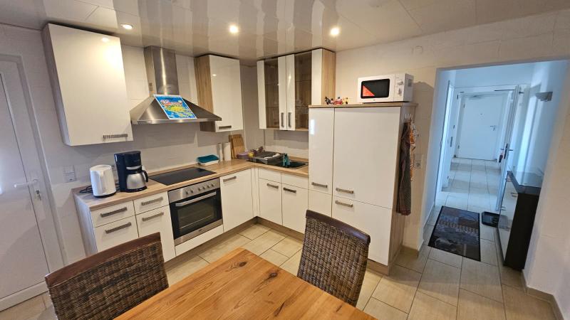 ObjNr:19542 - Sehr schönes, freistehendes 2-Fam. Haus in ruhiger Lage in Osthofen 7 zimmer