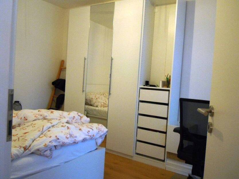 *ZENTRAL*RUHIG*HELL* 2-Zimmer-Whg mit Südloggia, EBK, TG-Stellplatz, Aufzug