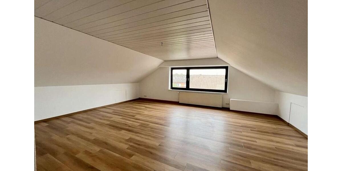 Maisonettenwohnung Bergheim - 2 Zimmer, 79 m&sup2;, 900&euro; | Angebot:26124672