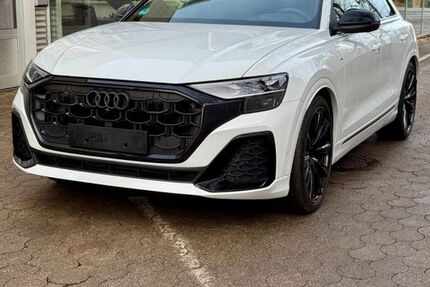 Audi Q8 12.800 km 90.870 &euro; München 81249